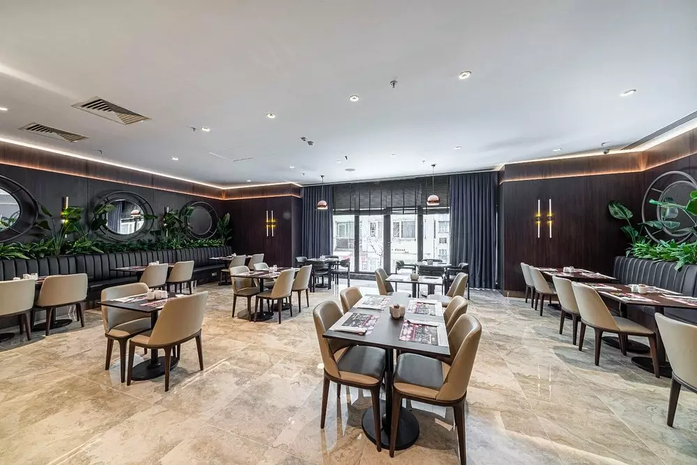 رستوران TRYP BY WYNDHAM